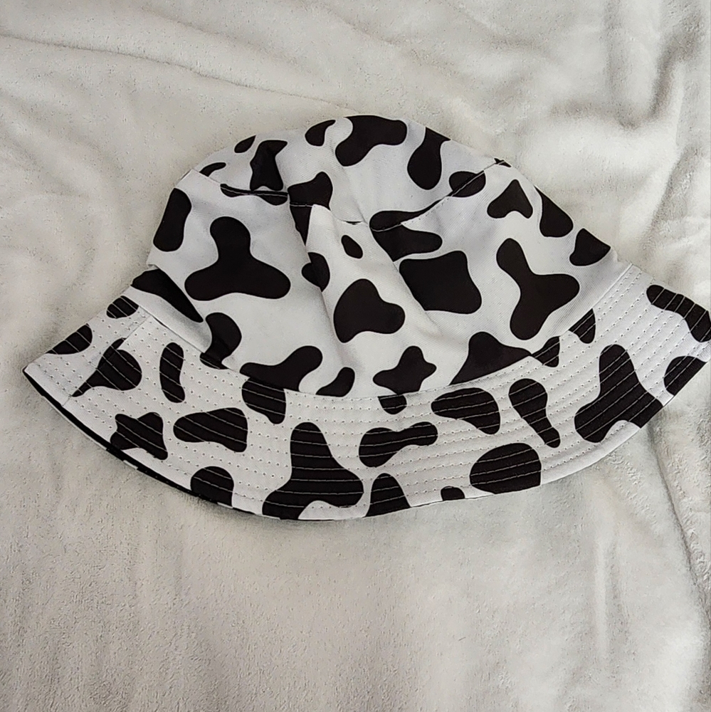 Reversible cow bucket hat